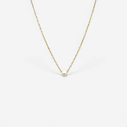 ALEXANDRA floating pearl necklace