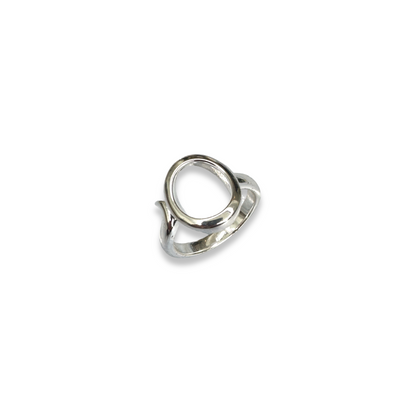 LILA oval silver ring